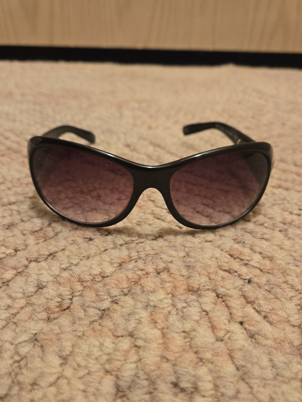 Classic Black Women's Sunglasses with Gradient Lenses - Foster Grant